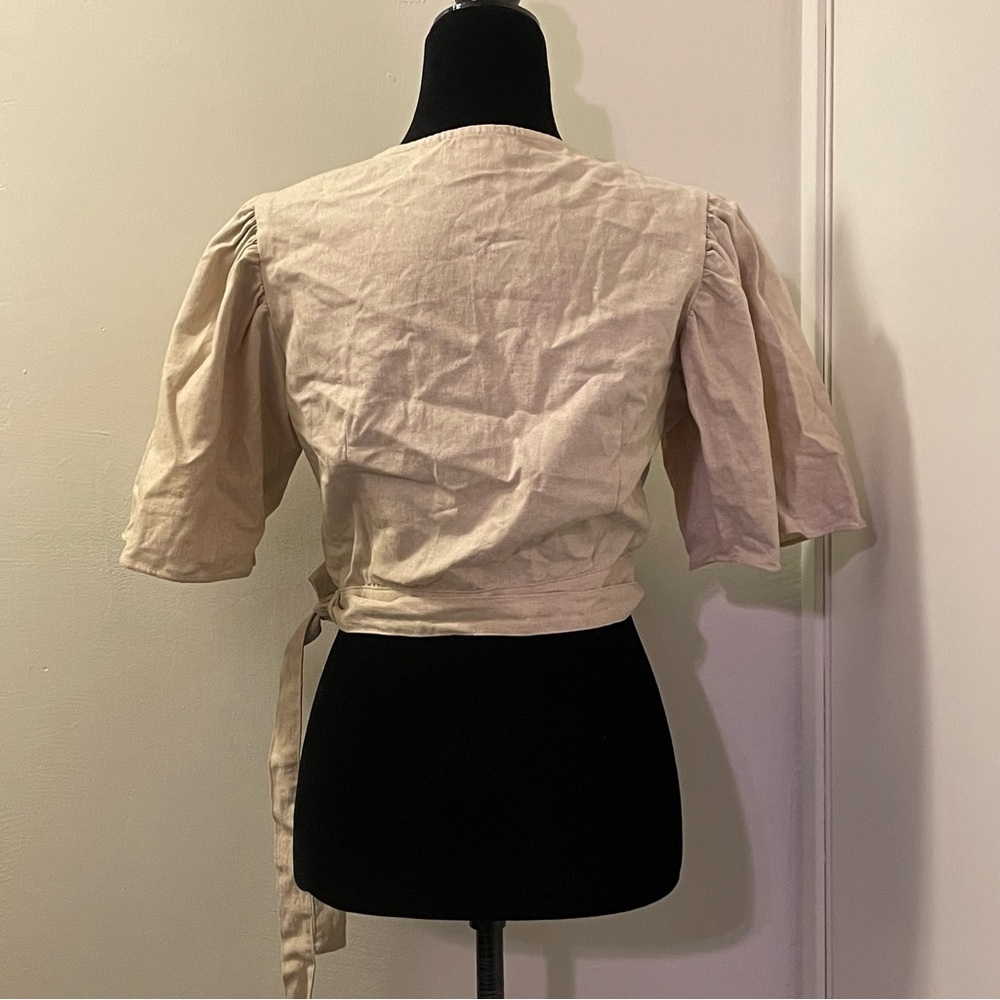 LISA SAYS GAH NWOT Maria Wrap Top in Natural Linen - Picture 4 of 8